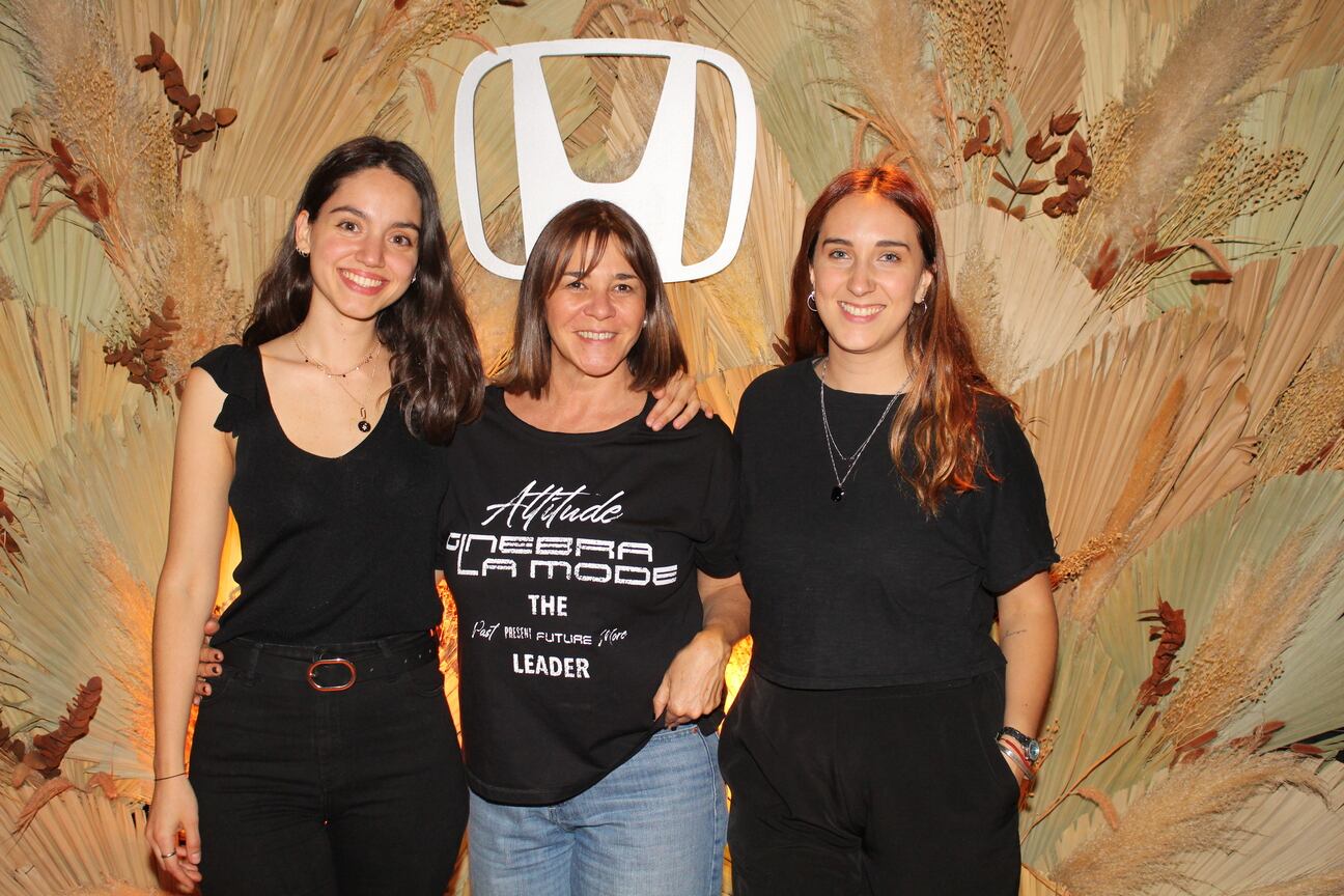 Andrea Vilela, María Plantey y Hannah Medina.