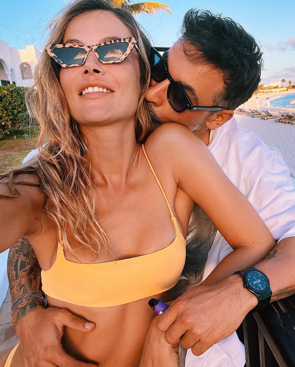 Natalia Borges y Ezequiel Lavezzi en las playas de Anguila, en el mar Caribe.