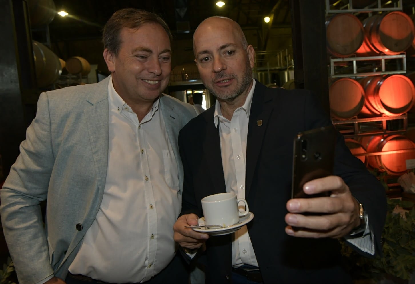 Intendentes y políticos mendocinos se reúnen en el desayuno real con las candidatas vendímiales.Foto: Orlando Pelichotti / Los Andes