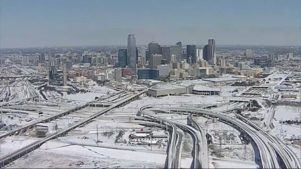 Postales que deja la nieve en el sur de Estados Unidos. Foto: Redes.