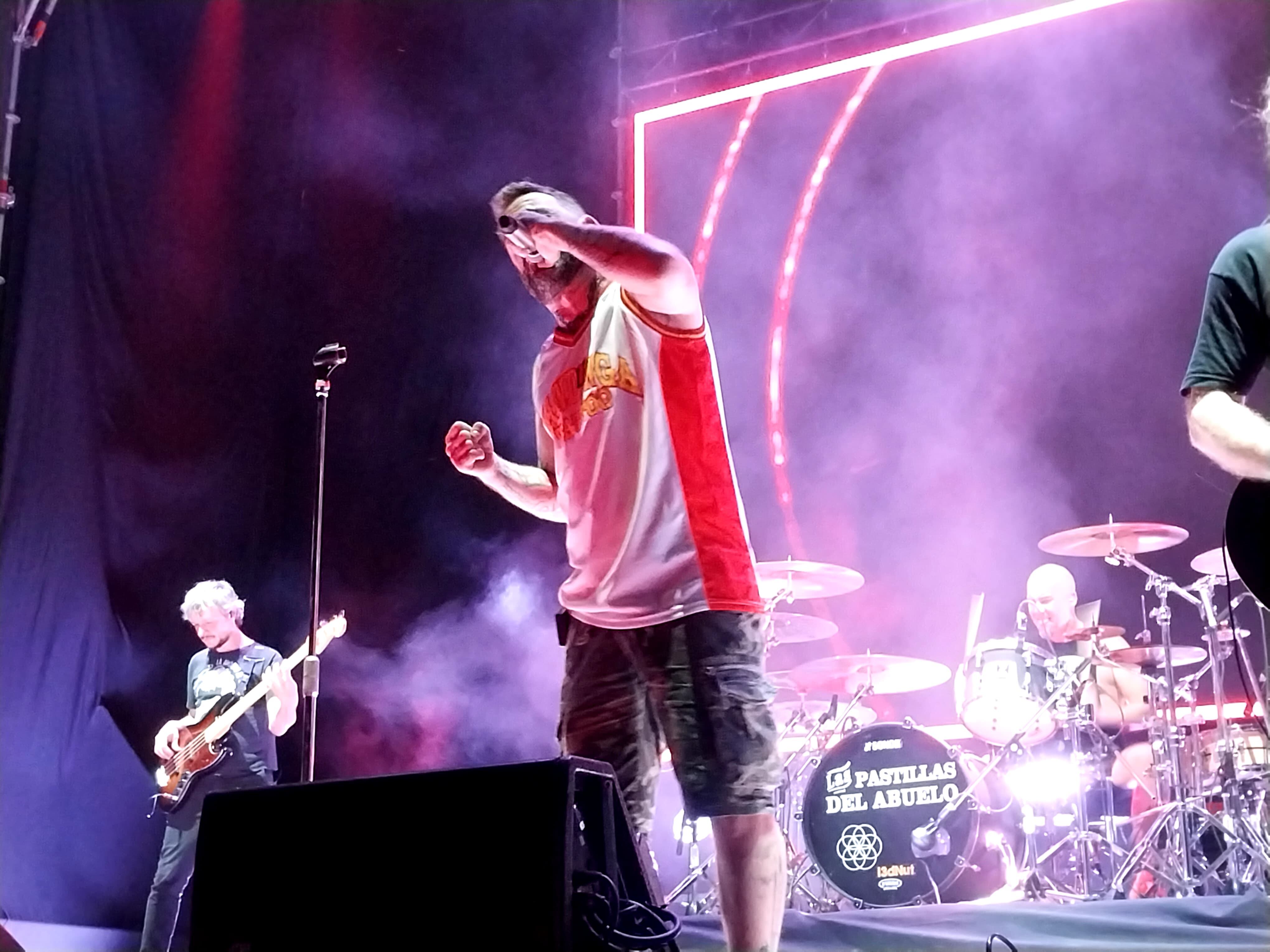 La banda brindó un show a todo motor en el Multiespacio Cultural Luján de Cuyo.