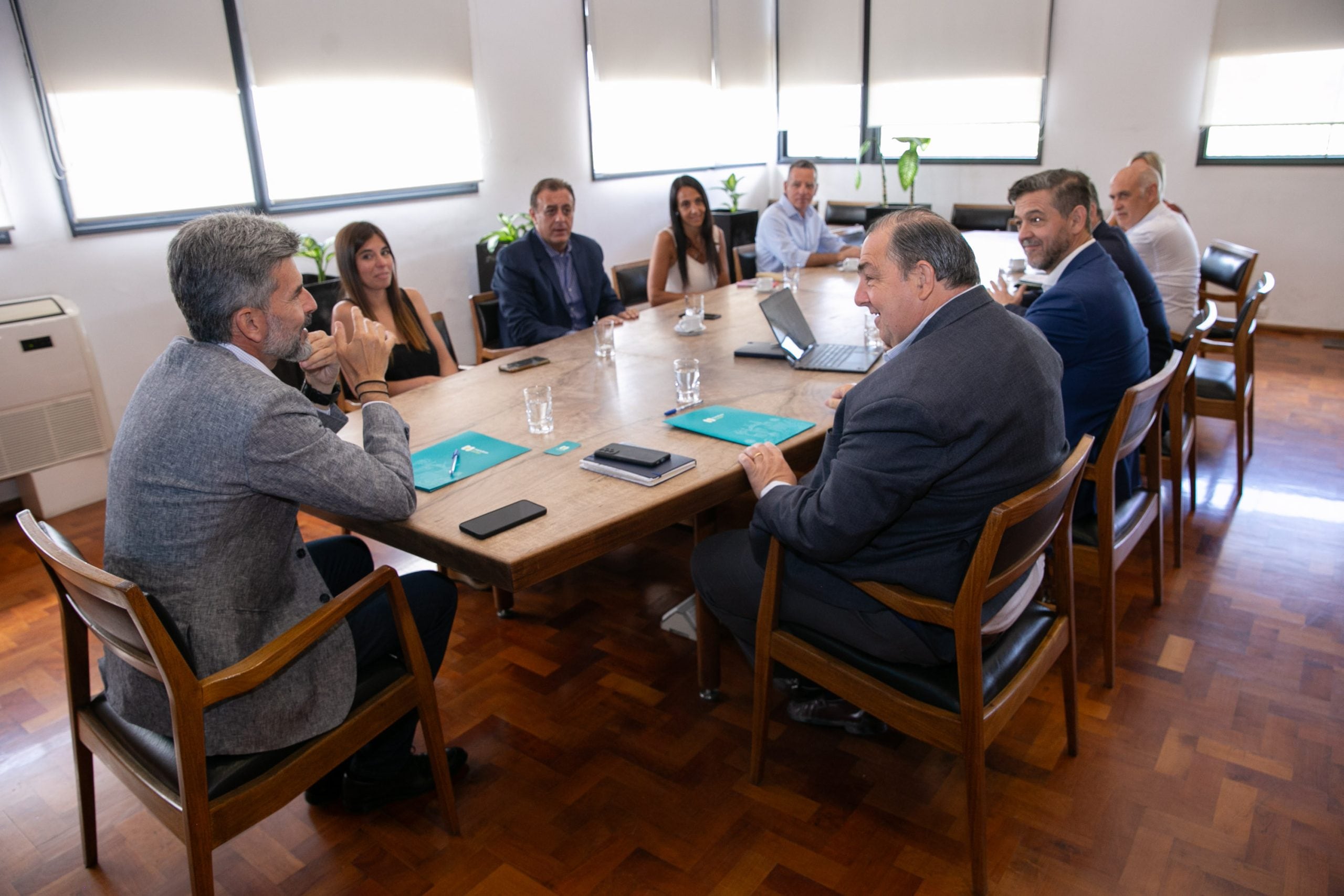 Ulpiano Suarez recibió al intendente de Santa Fe para dialogar sobre los puntos fuertes de la gestión