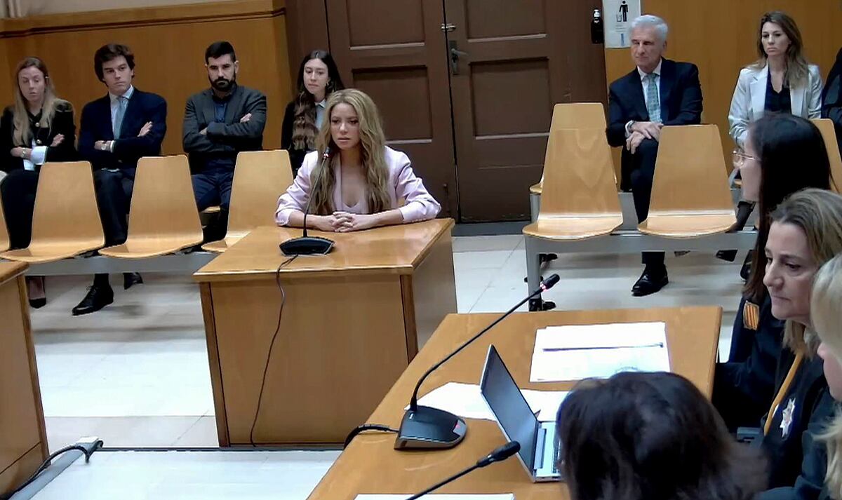 Shakira frente a la Justicia de Barcelona  _ EFE