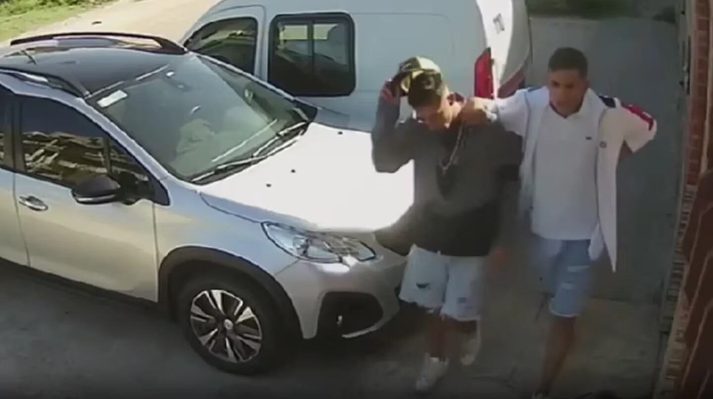 El video pertenece a cámaras de seguridad de vecinos de Villa Centenario - Captura de video