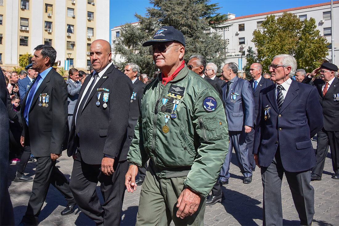 Acto conmemorativo por los 40 años de la guerra de Malvinas. En casa de gobierno se llevo a cabo un acto en el que participaron autoridades politicas y de las fuerzas armadas, donde brindaron reconocimiento a veteranos y caidos en el conflicto del Atlantico Sur en 1982
foto: Mariana Villa / Los Andes