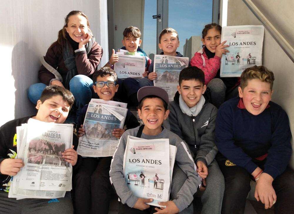 Lautaro, Fabrizio, Lautaro, Benjamín, Leónidas, Araceli, Tiziano y Thiago, acompañados por Carina Ginesta.

