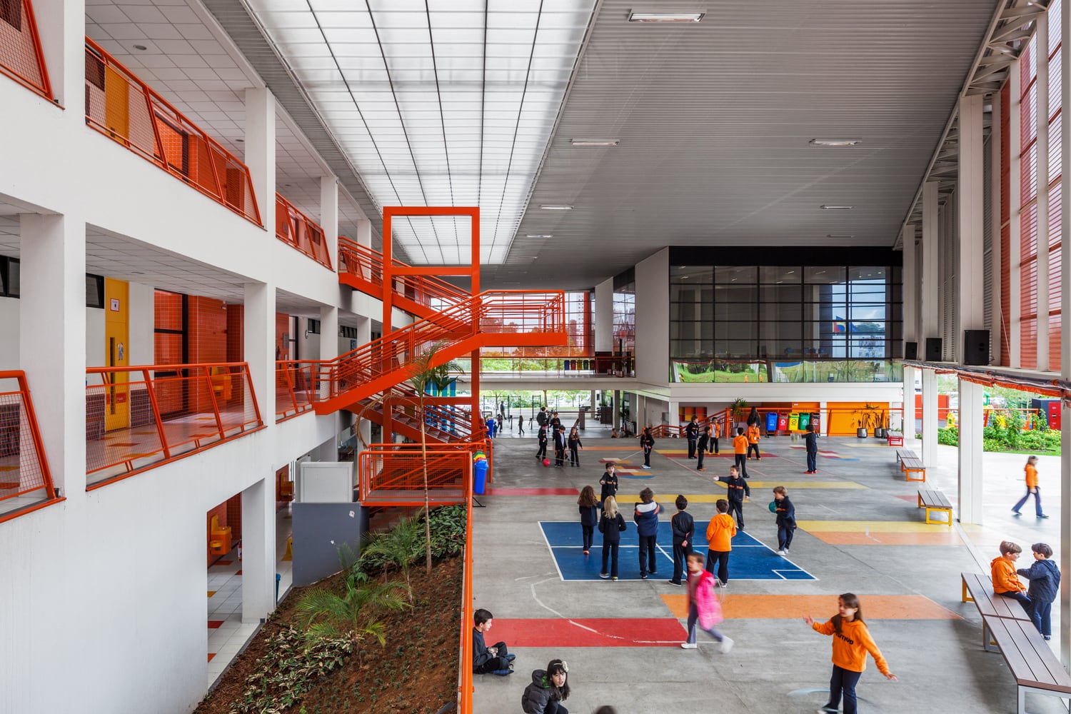 Colegio Positivo Internacional / Manoel Coelho Arquitetura e Design.