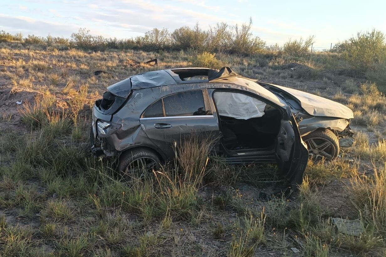 Volcó su Audi en estado de ebriedad. Gentileza Ministerio de Seguridad