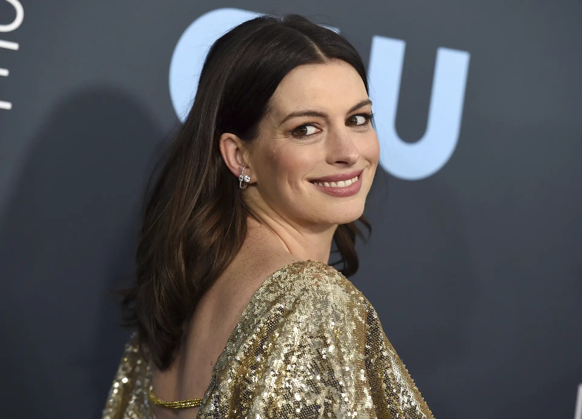 Así es la lujosa mansión campestre en la que vive Anne Hathaway.