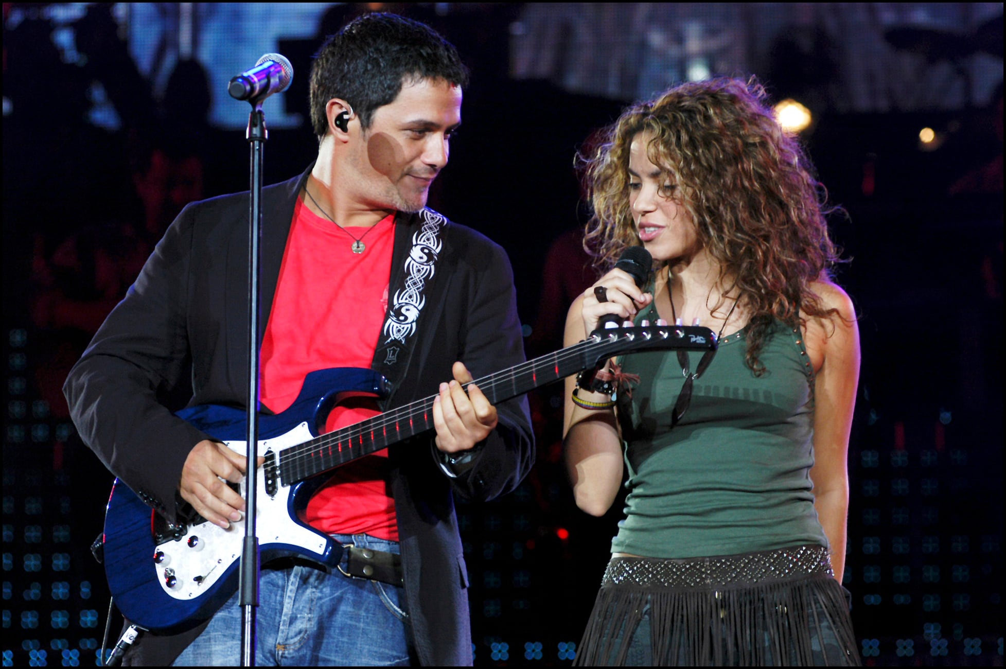 Shakira cumple 46 años y Alejandro Sanz la saludó en redes sociales