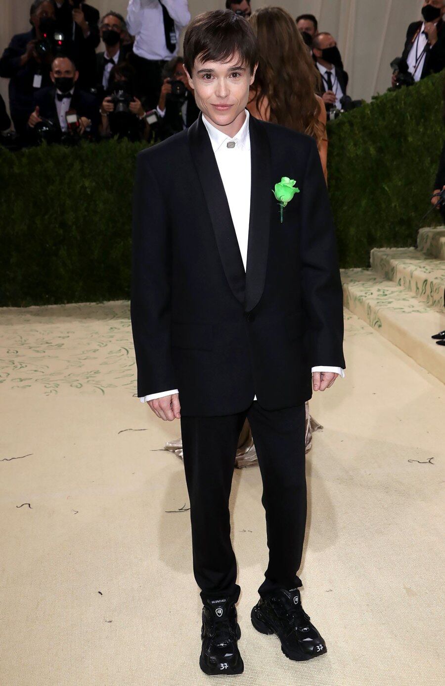 Eliot Page estuvo en la alfombra roja de la MET gala