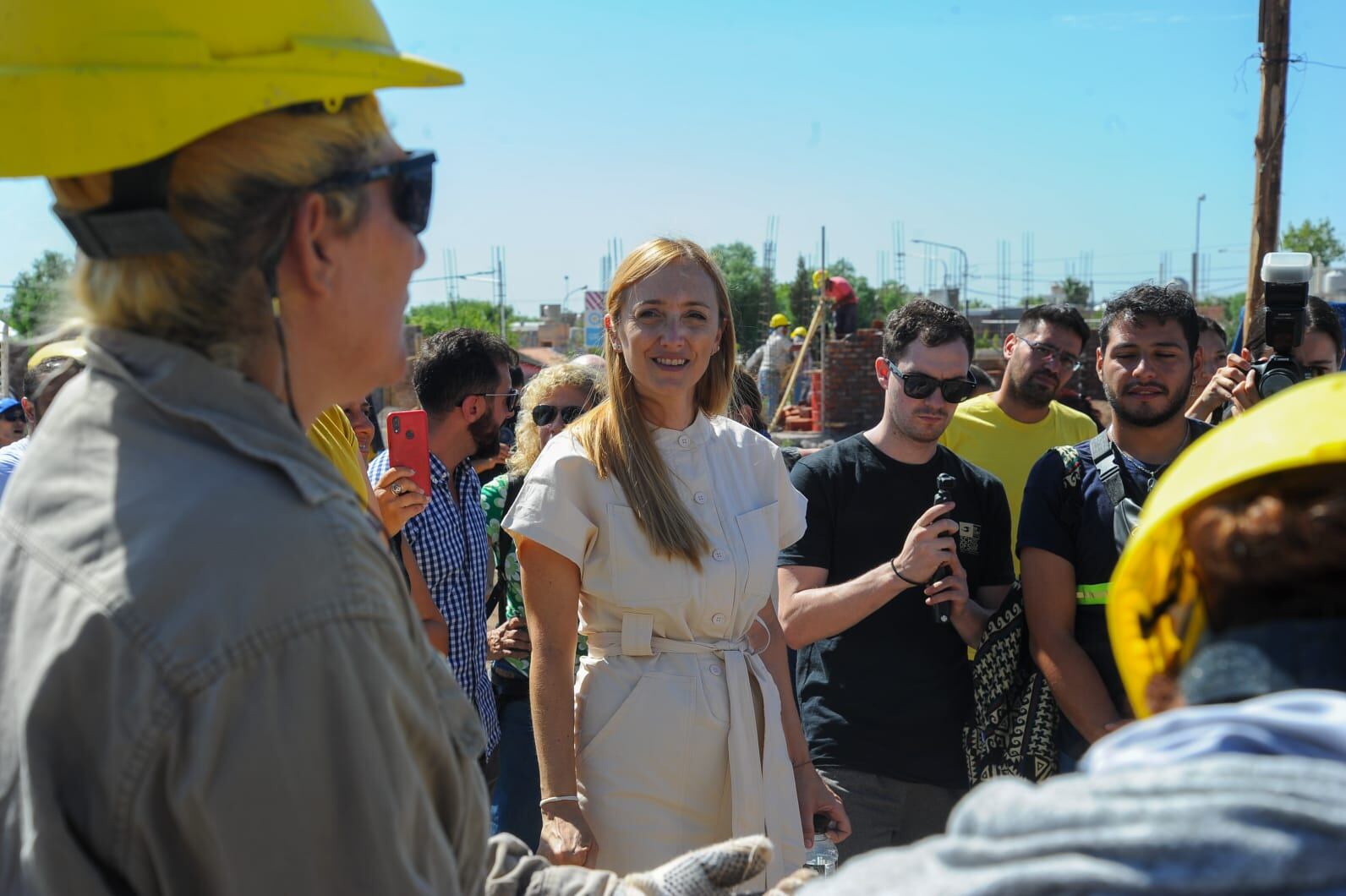 La senadora nacional Anabel Fernández Sagasti recorrió Las Heras.