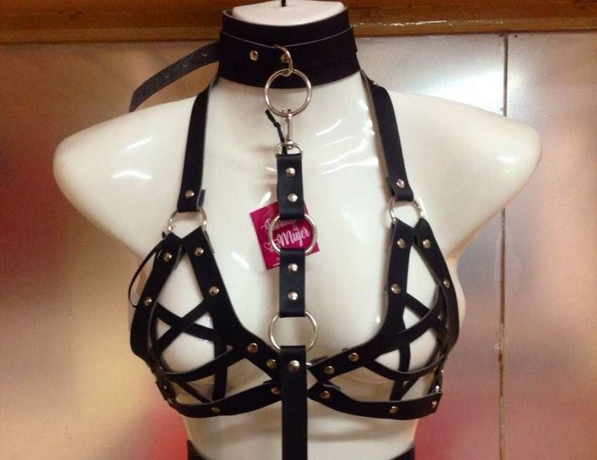 
Algunos de los productos que podes encontrar en Sex Shop Mendoza en galería Independencia 
