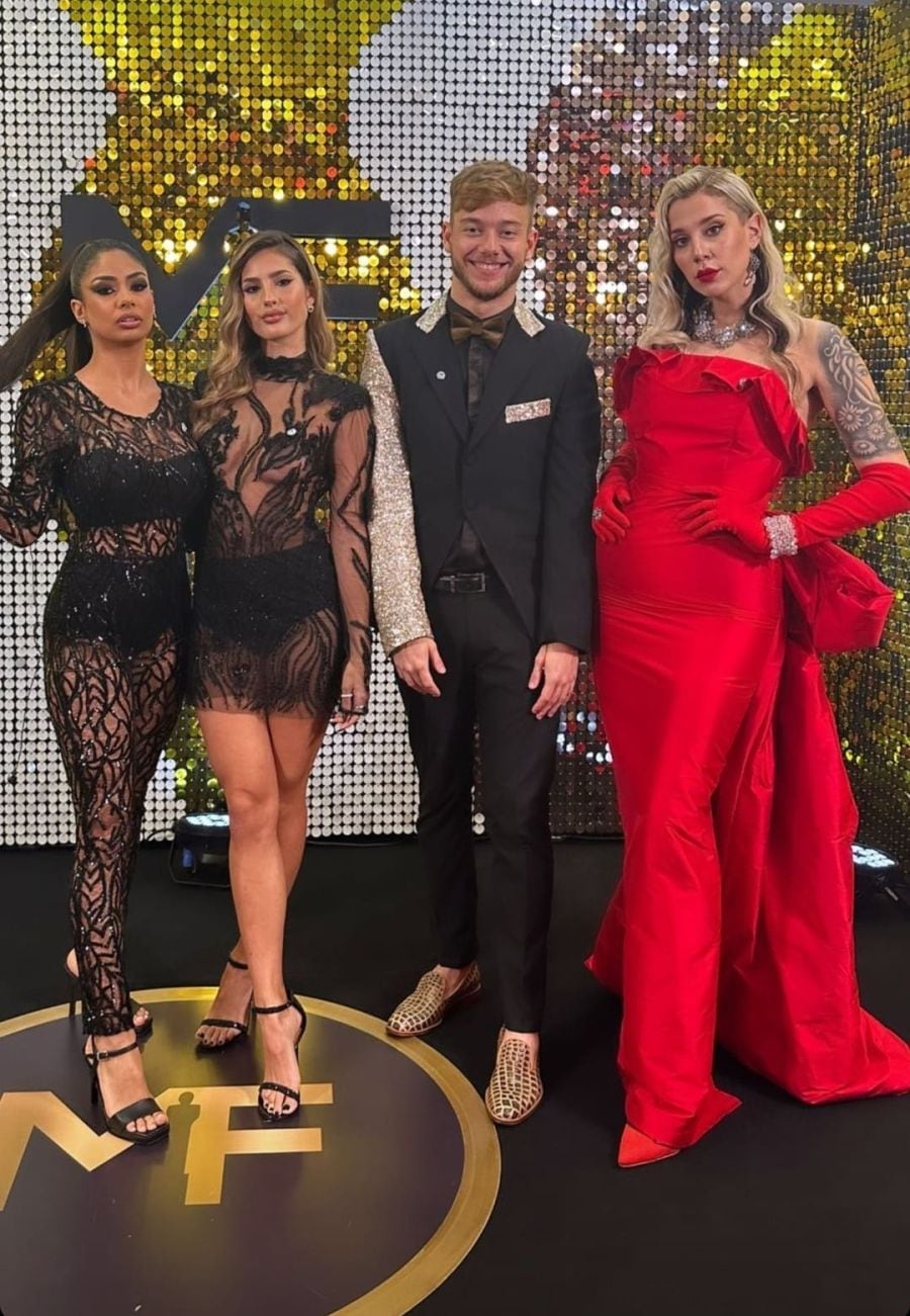 Los ex participantes estuvieron en la alfombra roja y previa de la gala.