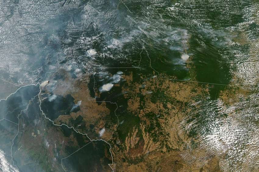 
Imagen de la NASA. La Amazonia arde a la tasa más alta desde que el Instituto de Investigación Espacial comenzó a monitorearla | AP
   