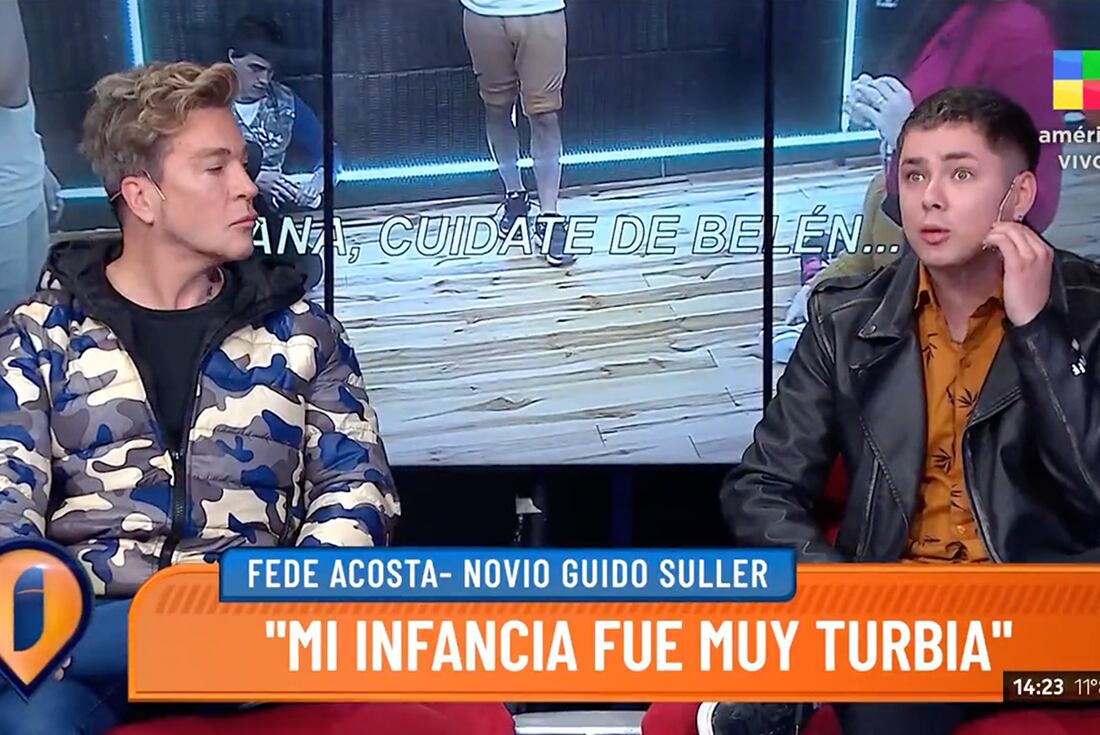 Guido Süller junto a Fede Acosta, su nuevo novio, en Intrusos.