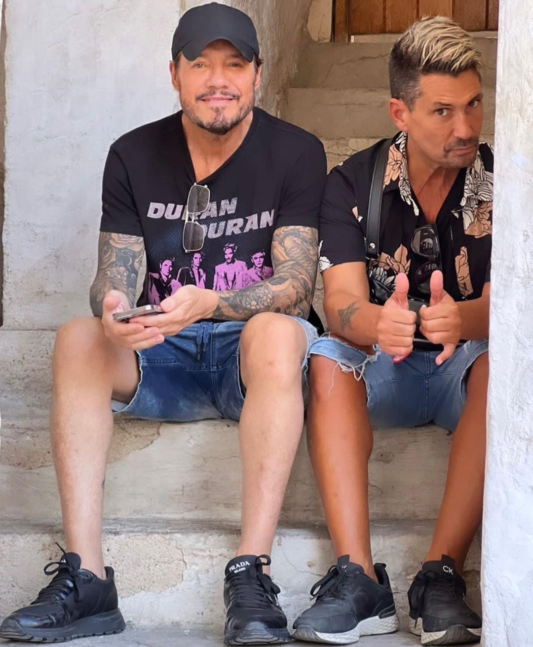 Marcelo Tinelli junto a su primo Luciano en Qatar