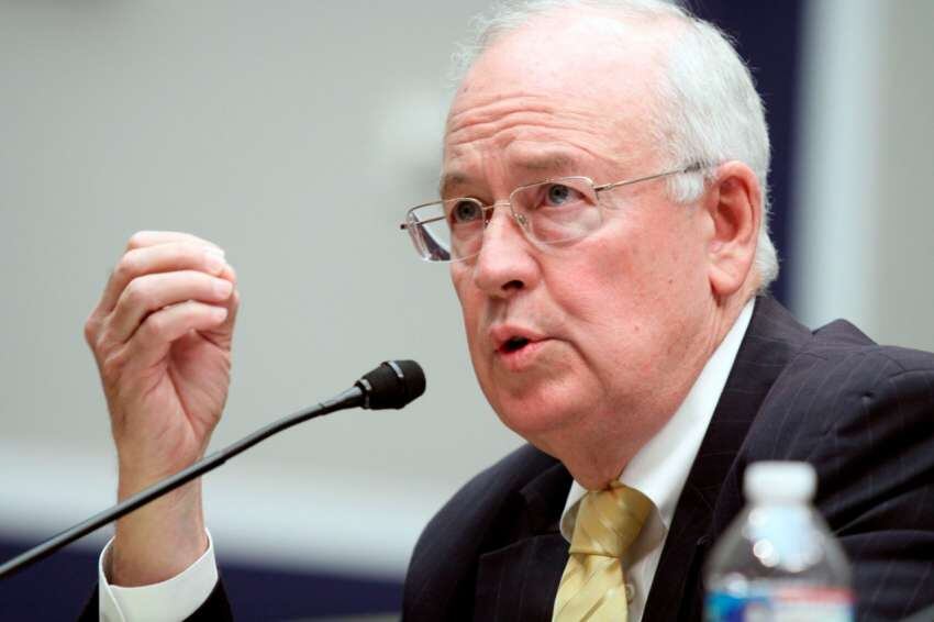 
Ken Starr. Fue el fiscal que promovió el juicio político contra Clinton. Ahora defenderá a Trump.  | AP
   