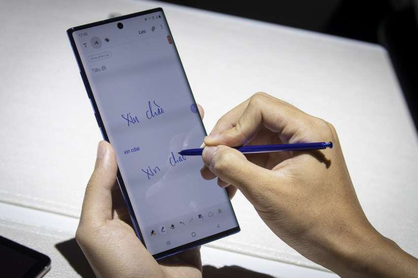 
El S Pen del Galaxy es su característica distintiva y en este modelo presenta varias mejoras | AP
   