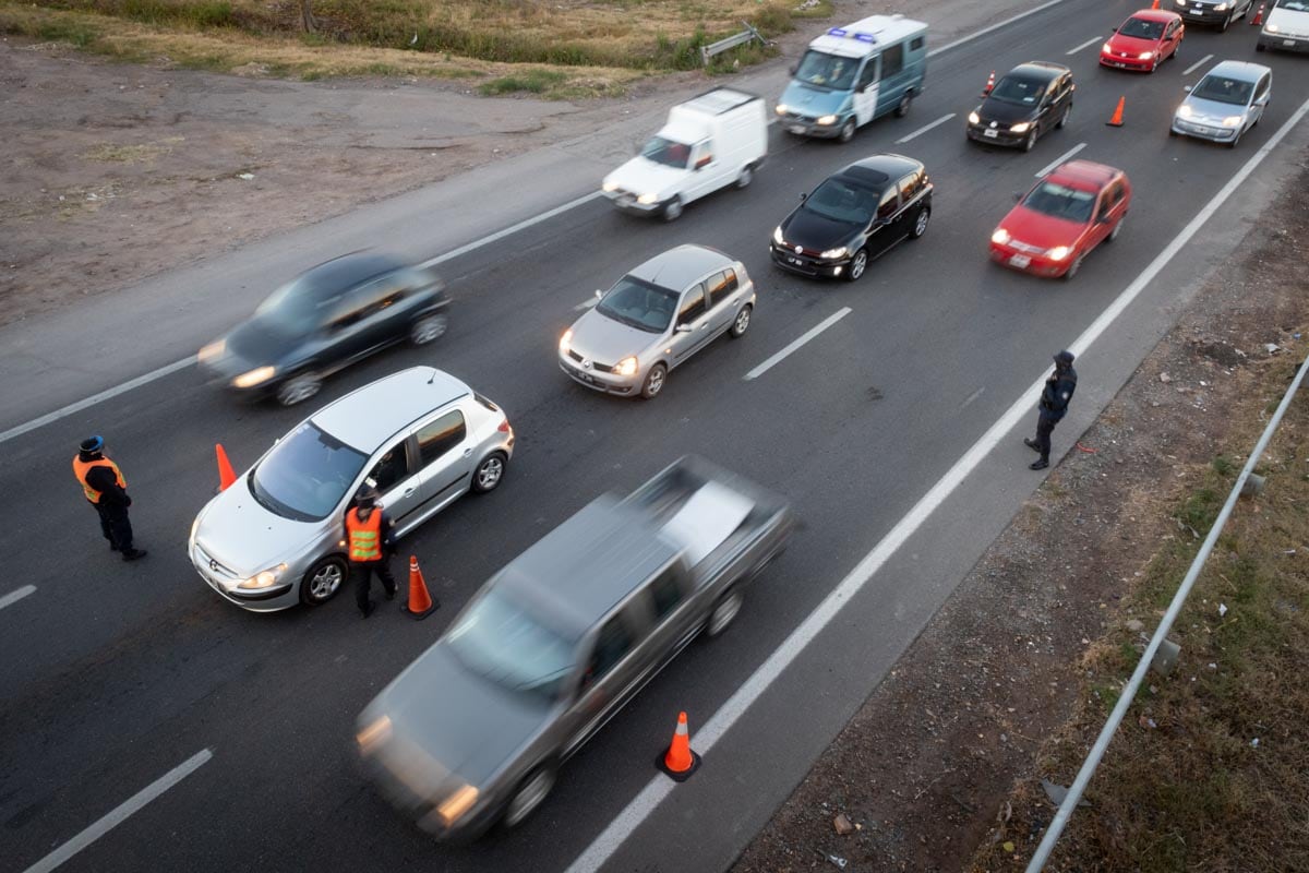 Controles en Mendoza por la fase 1 - 