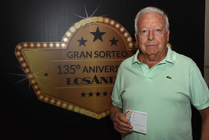 
    David Toriano (78) quien confesó que su premio se lo dará “a mi señora, si antes no me la saca (risas). Nunca pensé en ganar el premio pero bienvenido sea”./Gustavo Rogé- Los Andes
   