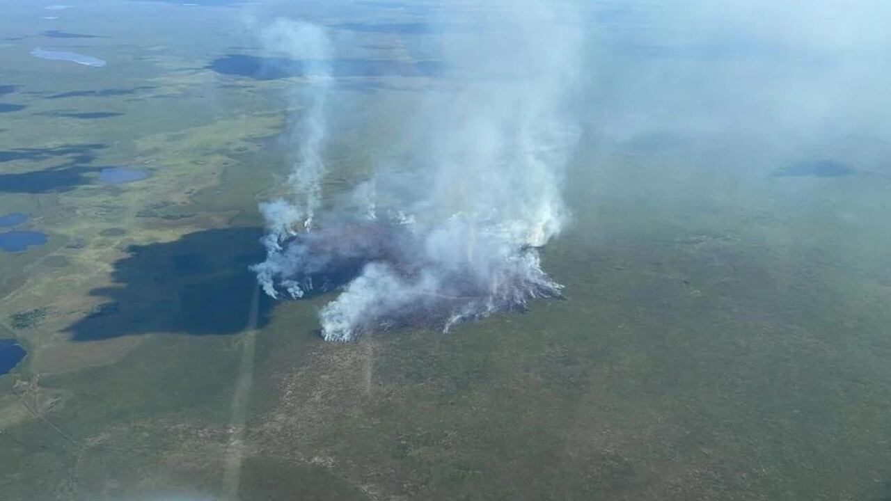 Los focos de incendio en el Portal Carambola, desde el aire.