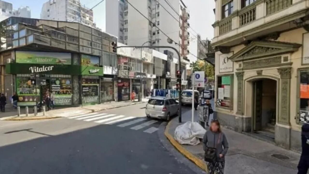 Cuando la joven fue al local, este tenía las persianas bajas. Gentileza: El Litoral.