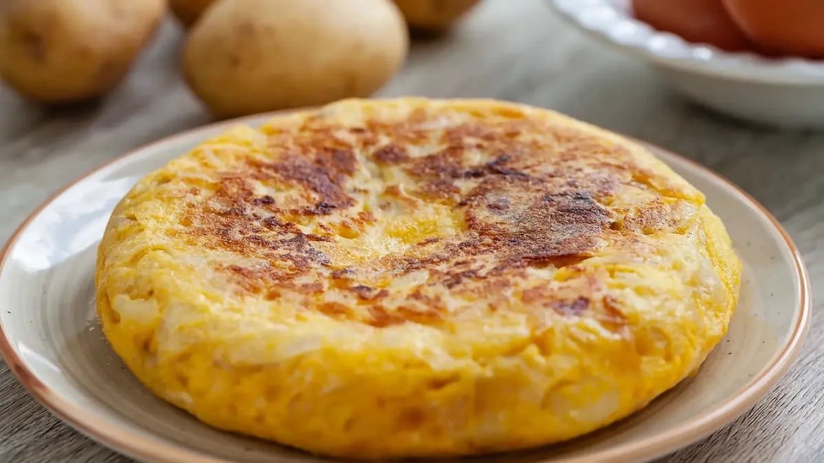 La receta ideal para hacer una tortilla de papa rápida