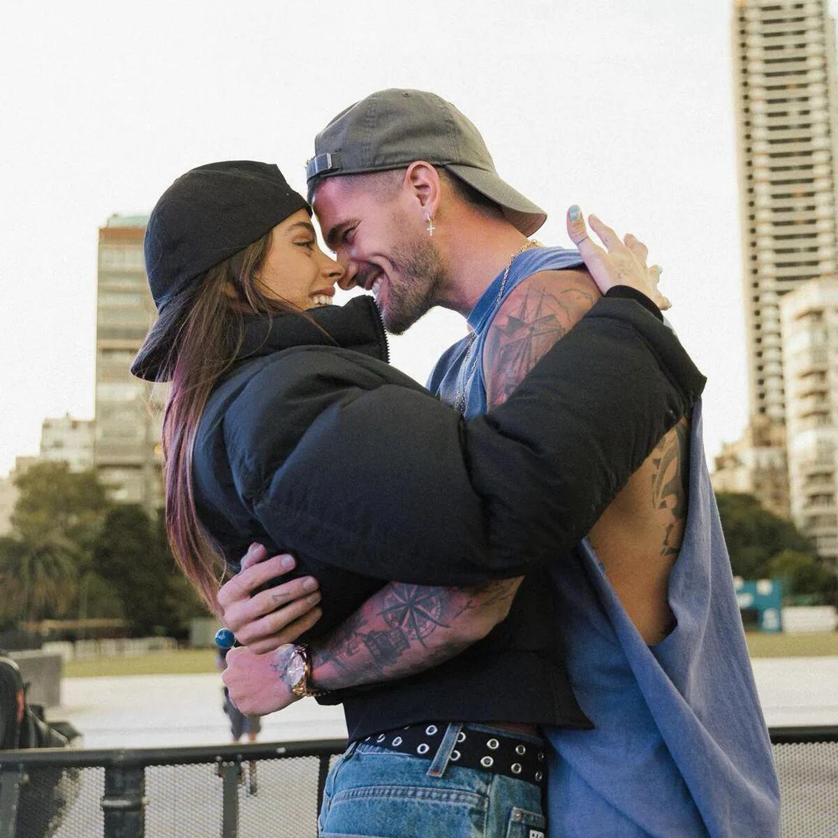 Rodrigo de Paul y Tini Stoessel viven su primer San Valentín juntos.