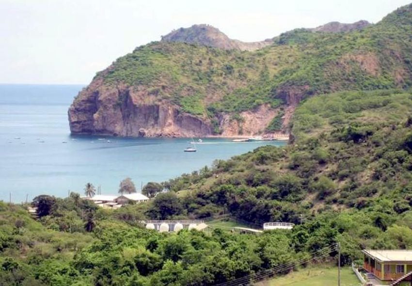 
    Caribe. La isla de Monserrat fue destruida por la naturaleza.
   