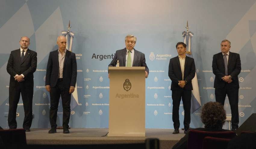 
Alberto Fernández hizo el anuncio junto a gobernadores oficialistas y de la oposición
