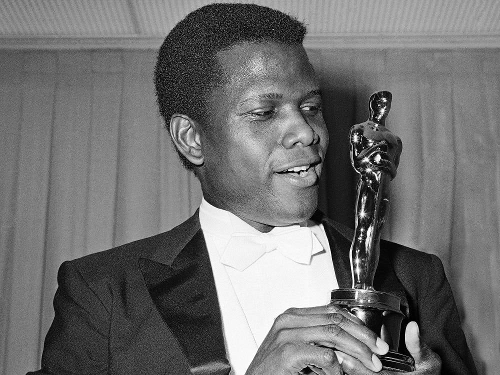 Sidney Poitier fue galardonado con el Oscar en 1964 por su película “Lilies of the Field’'.