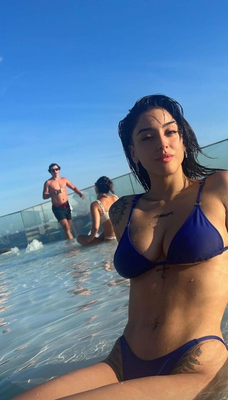 Belén Negri disfruta de unas merecidas vacaciones con Tiago PZK.