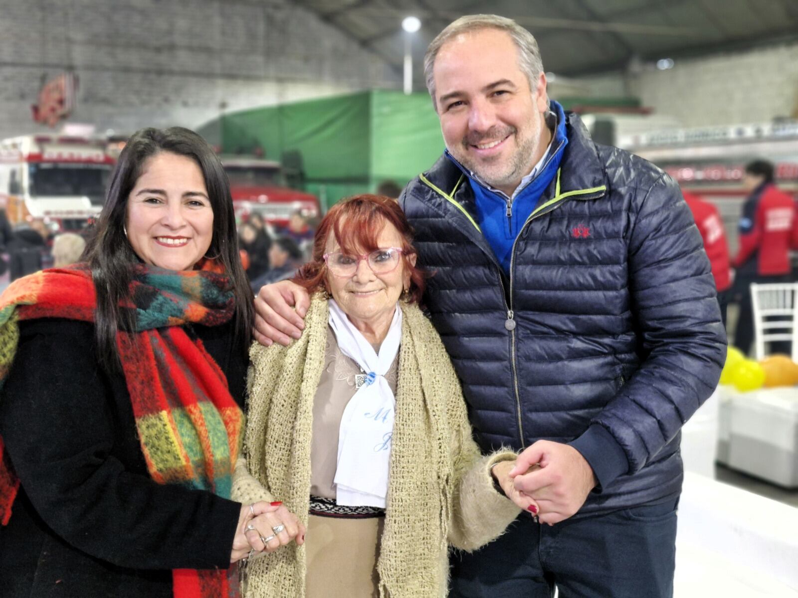 Stevanato acompañó a los Bomberos Voluntarios de Maipú en su día.