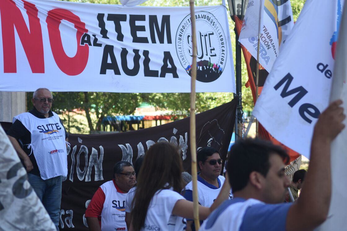 Cornejo justificó el pedido de fallo en plenario por el ítem Aula