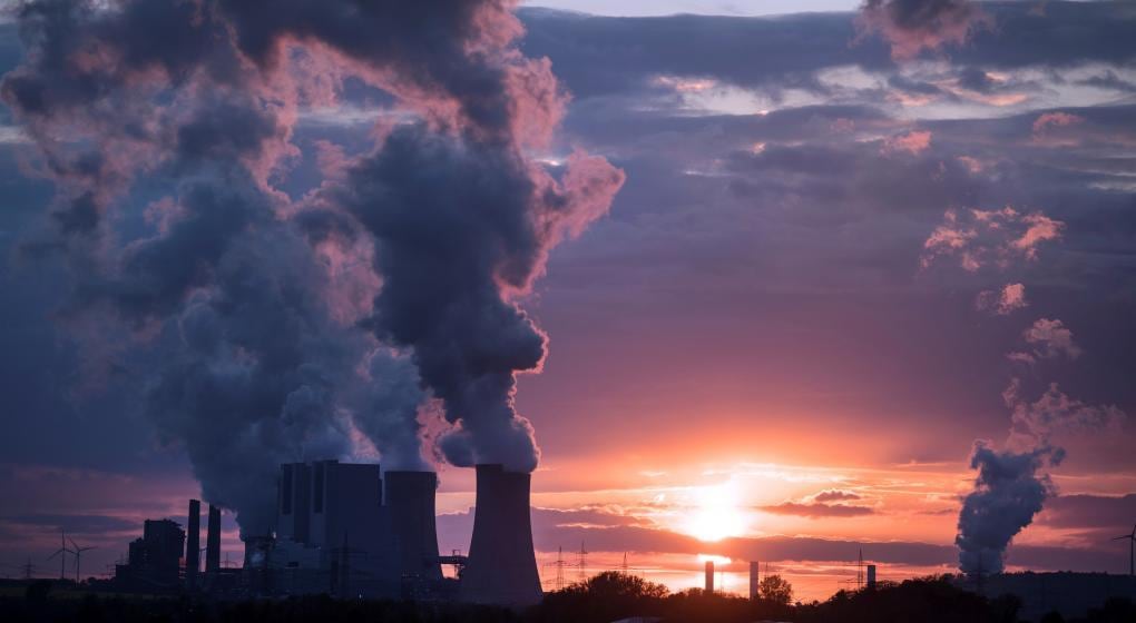 En julio el encuentro de los ministros de Energía y Medio Ambiente del G20 fracasó a la hora de establecer ese objetivo común, después de que China e India, grandes contaminadores, se negaran a aceptarlo. (AP / Archivo) 