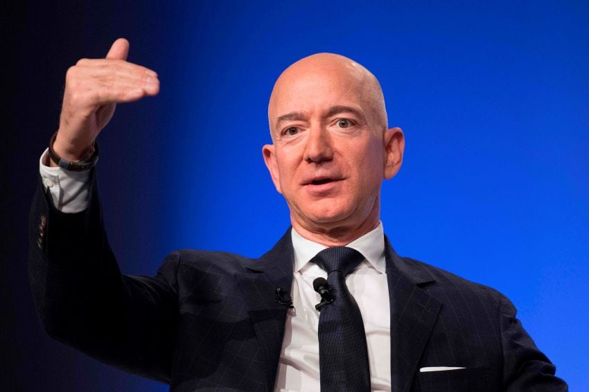 
    Jeff Bezos es el hombre más rico del mundo, según la revista Forbes - AFP
   