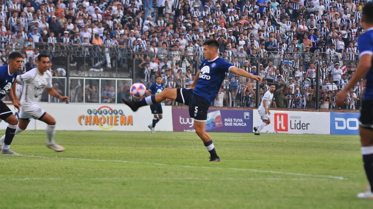 Independiente Rivadavia cayó 2-1 ante Chaco For Ever