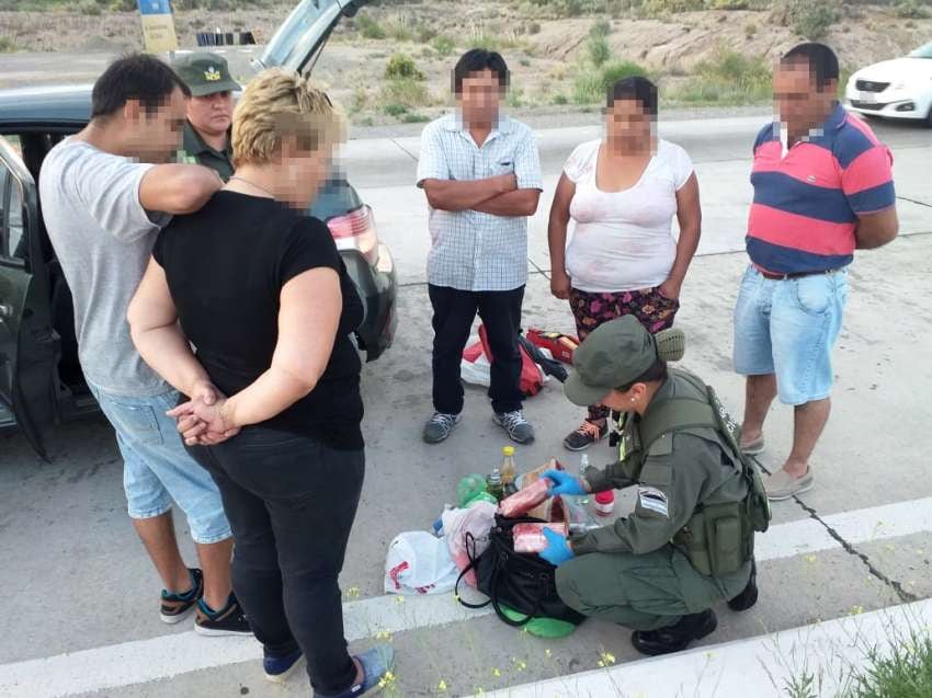 
El hallazgo de droga y los testigos presentes.  | Gendarmería Nacional
   