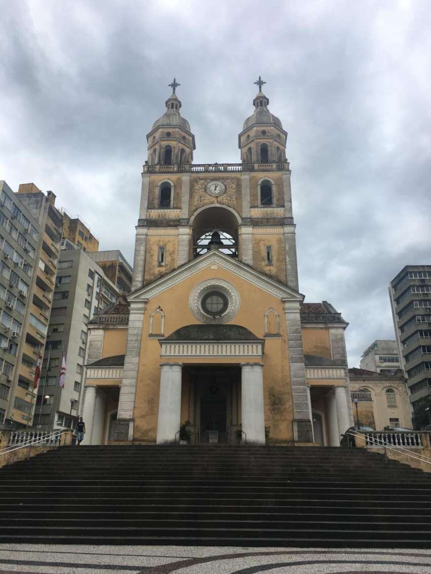 
Ciudad. La iglesia, muestra de la arquitectura clásica de Florianópolis.  | Gentileza
   