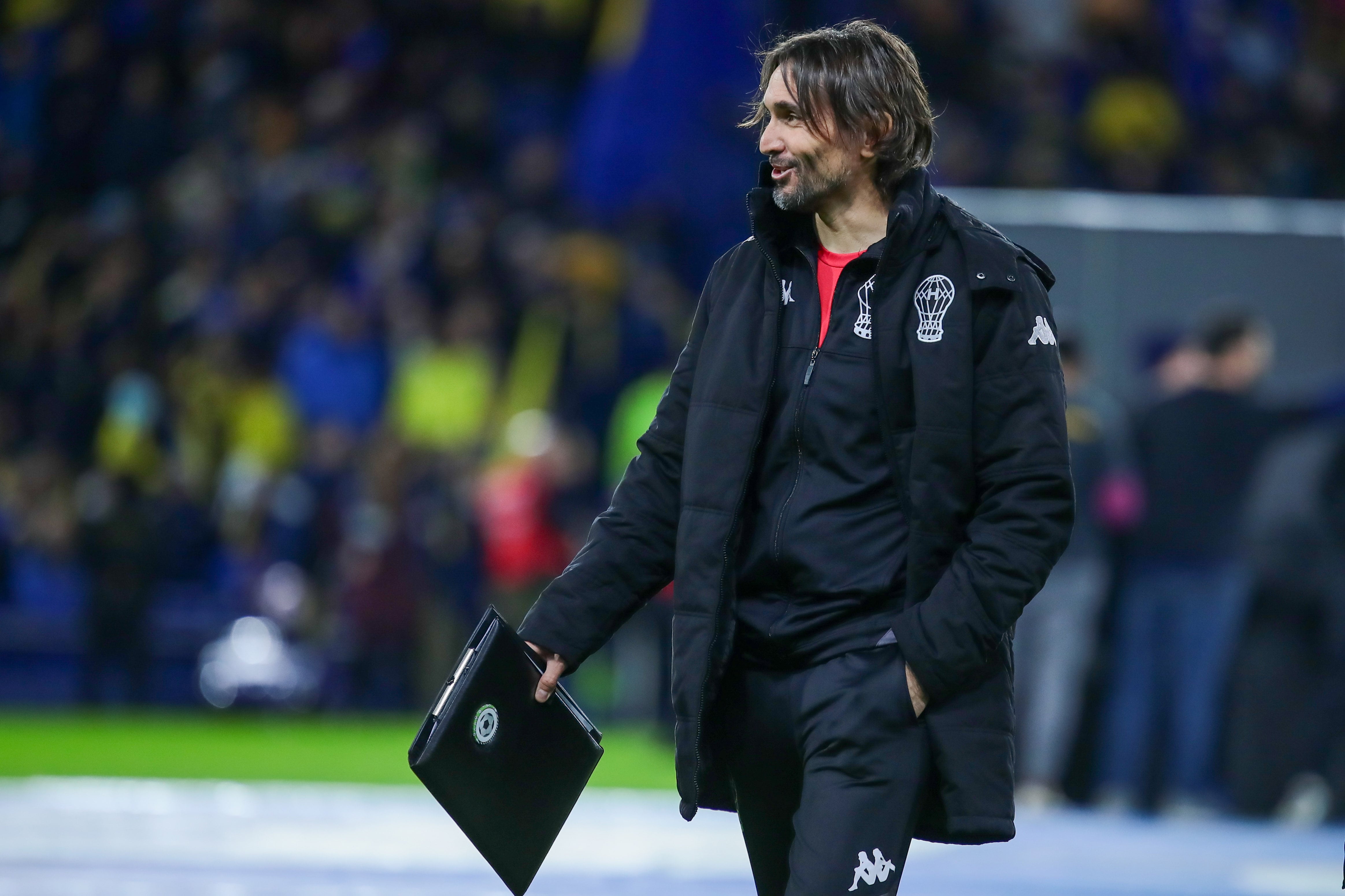 Diego Martínez, el técnico de un necesitado Huracán que recibirá este viernes a Talleres por la fecha 25 de la Liga Profesional. (Fotobaires)