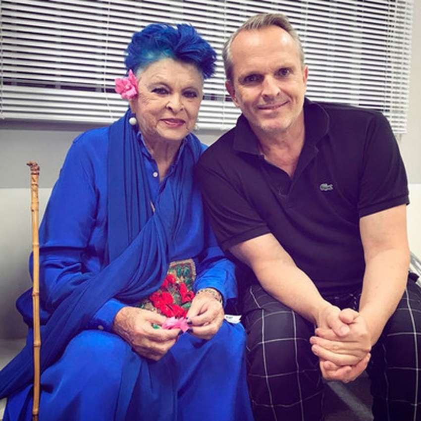 
Lucía junto a Miguel Bosé
