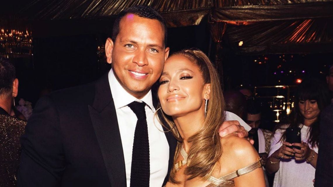 Jennifer Lopez y su pareja. 