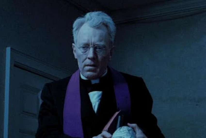 
    Von Sydow como el padre Lankester Merrin en "El exorcista"
   