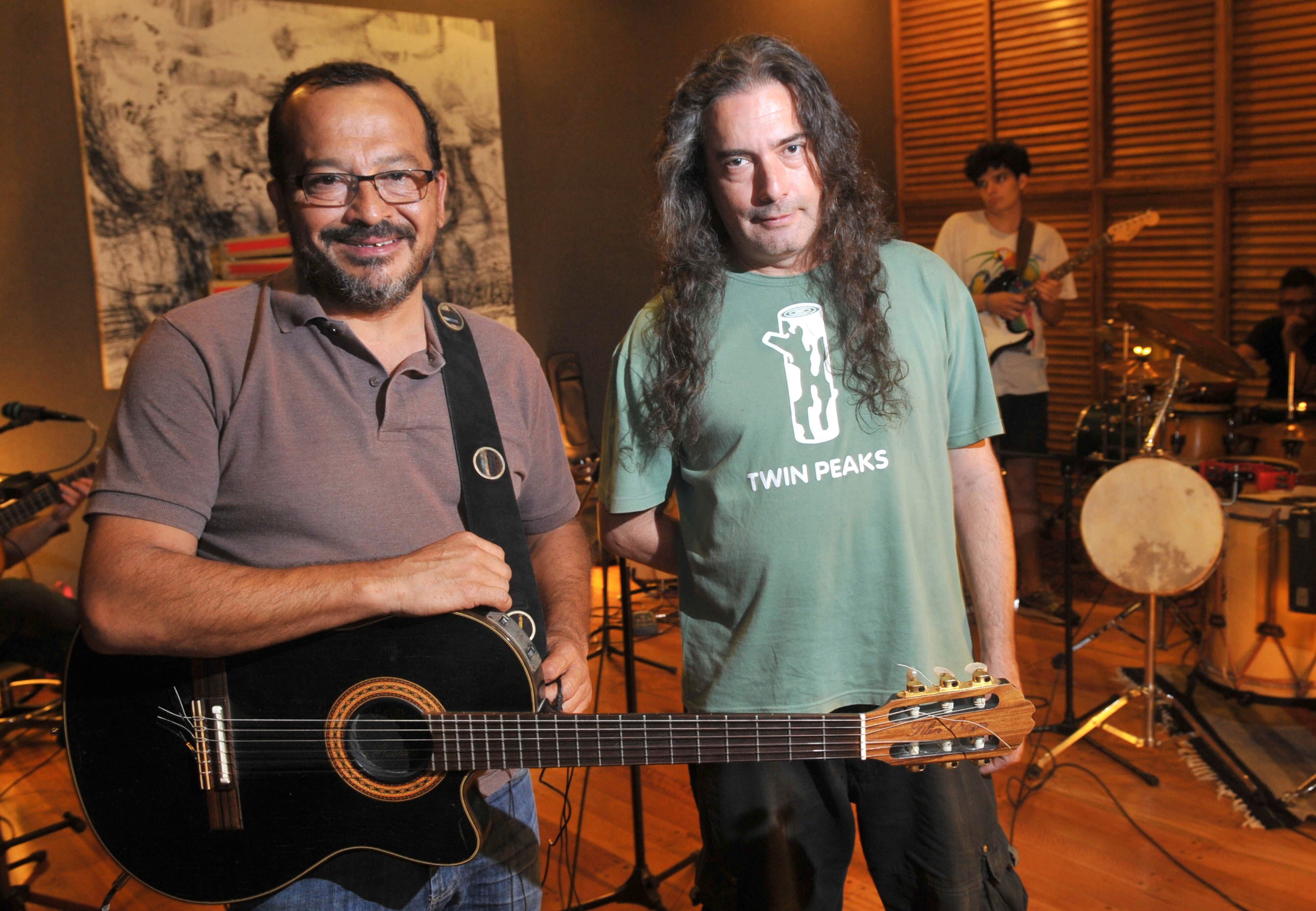 Mendoza 02 de Marzo de 2016 ESTILO
EL DUO  FORMADO POR RAUL TILIN OROZCO Y FERNANDO BARRIENTOS, ENSAYAN PARA EL ACTO DE REPETICION DE LA FIESTA NACJONAL DE LA VENDIMIA 2016
FOTO ORLANDO PELICHOTTI