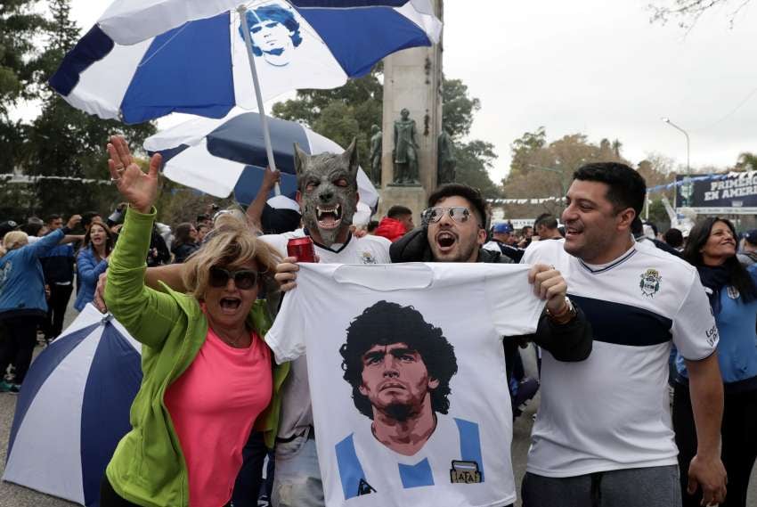 
Socios de todo el país viajaron a La Plata | AFP
   