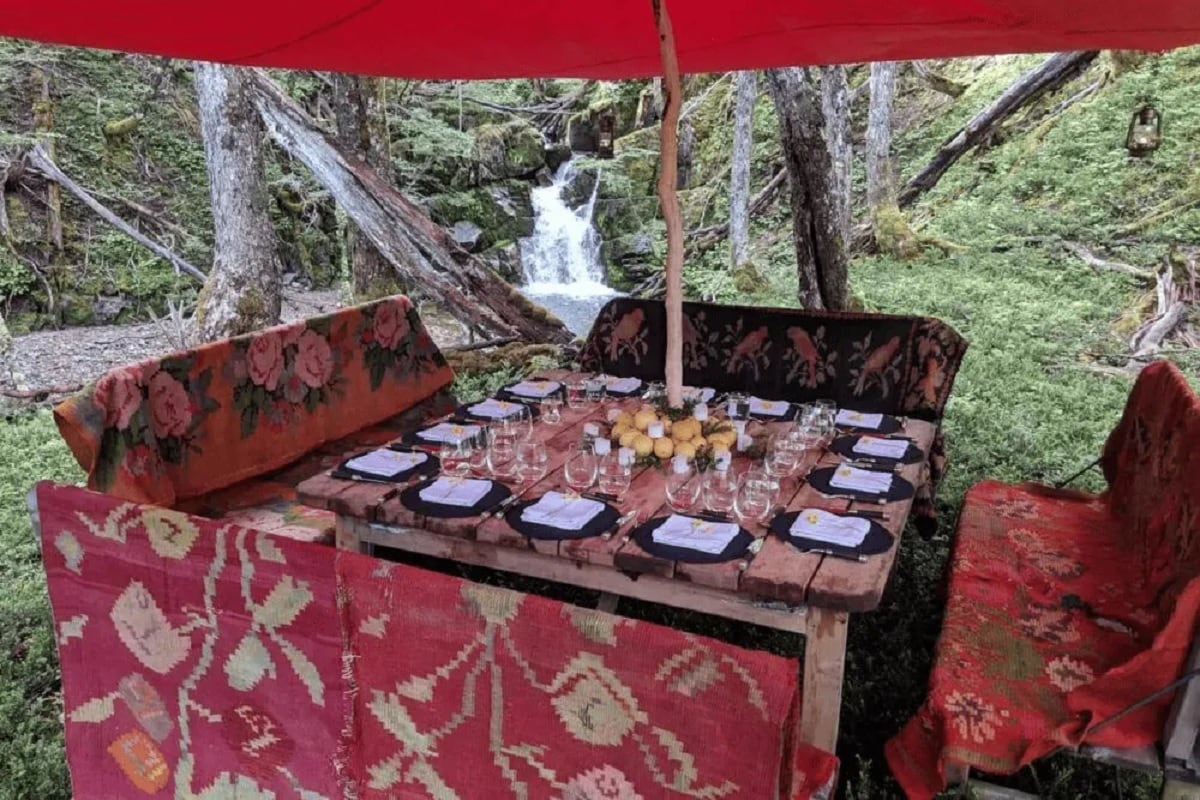 Cómo es la cabaña de Francis Mallmann ubicada en una isla remota de Chubut (Plan South America)