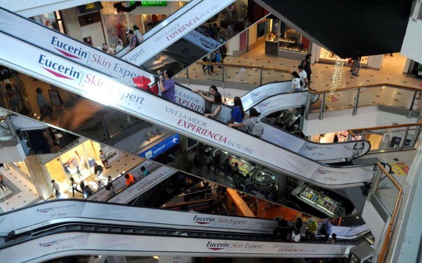 
    Para después de la playa, uno de los lugares más visitados en Viña: el Mall Marina.
   