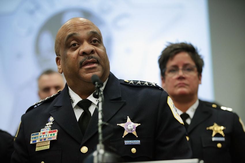 
    El superintendente de la policía de Chicago, Eddie Johnson, habla durante una conferencia de prensa en la sede de la policía de Chicago sobre el arresto del actor Empire, Jussie Smollett - AFP
   