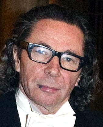 
    Jean-Claude Arnault. El abusador que desbarató el Nobel.
   